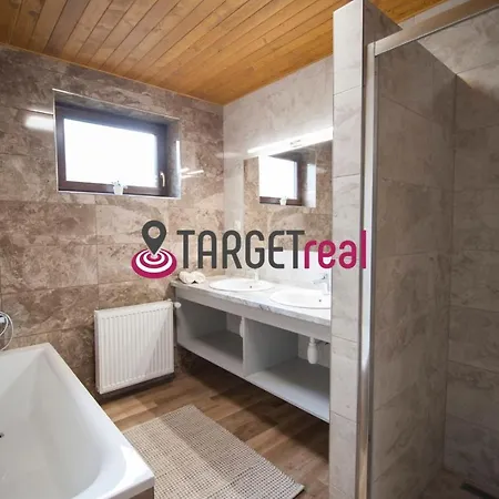 Chata Fir Apartman Valcsa